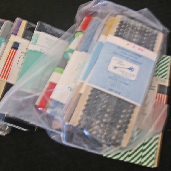 Vintage Sewing Lot - Seam Bindings, Rick Rack, Bias Tape, Stretch Lace, Piping 2 - Picture 4 of 4